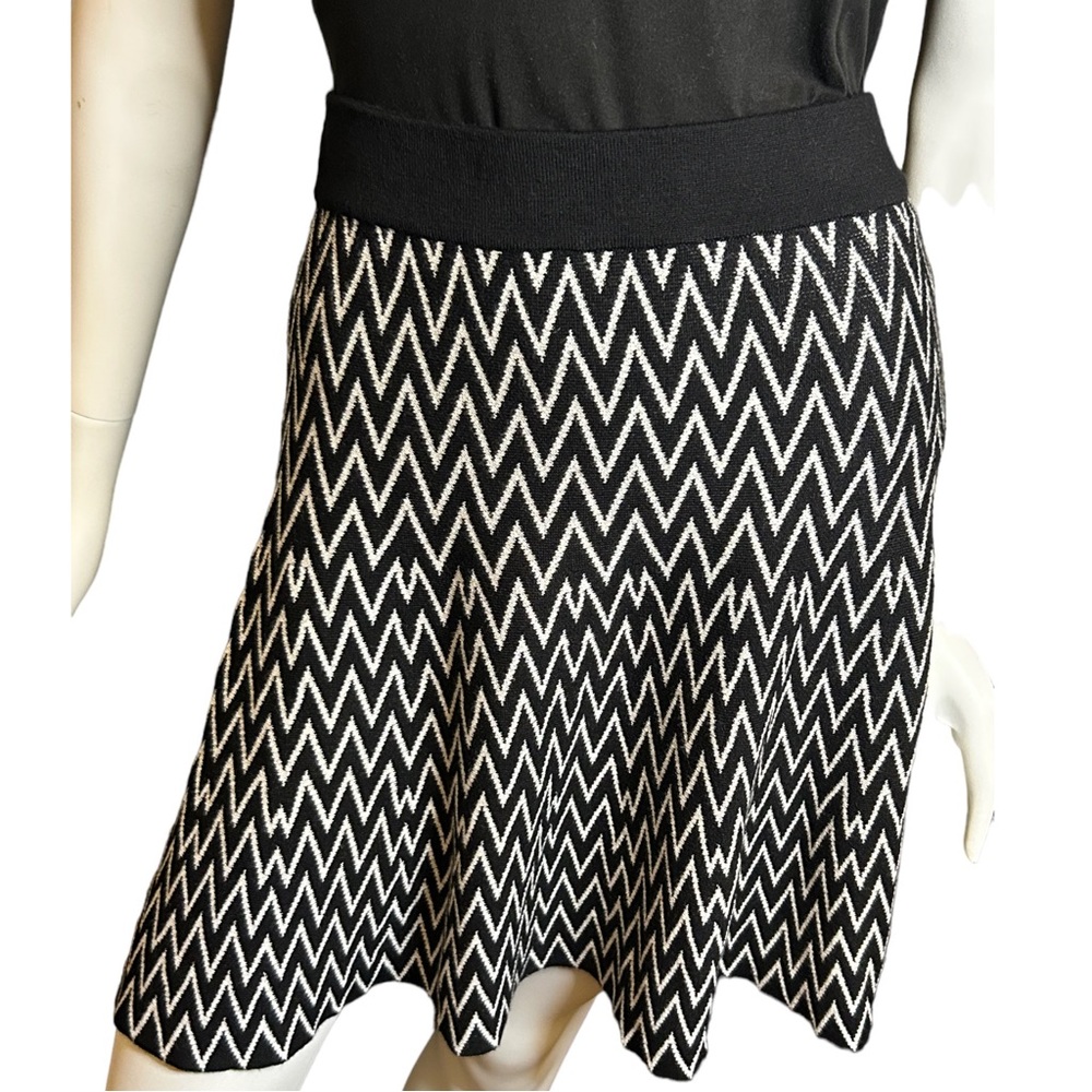 NWT Love Scarlet Black Knit Skirt Size Petite XL